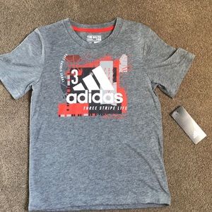 Adidas t shirt